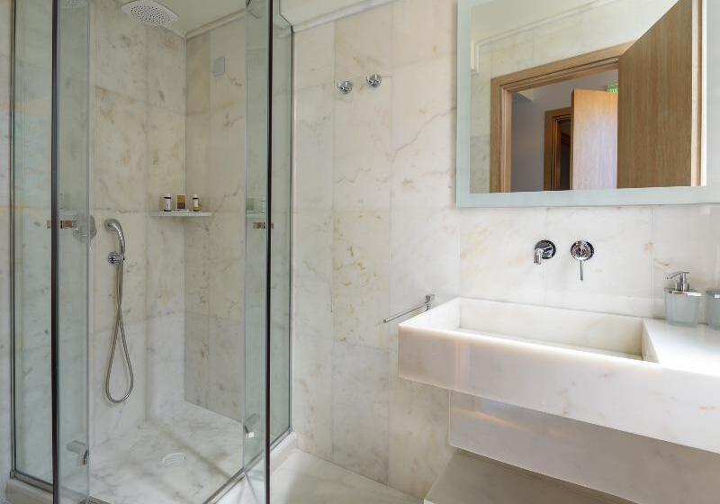 Lakosztály, Fos Downtown Suites