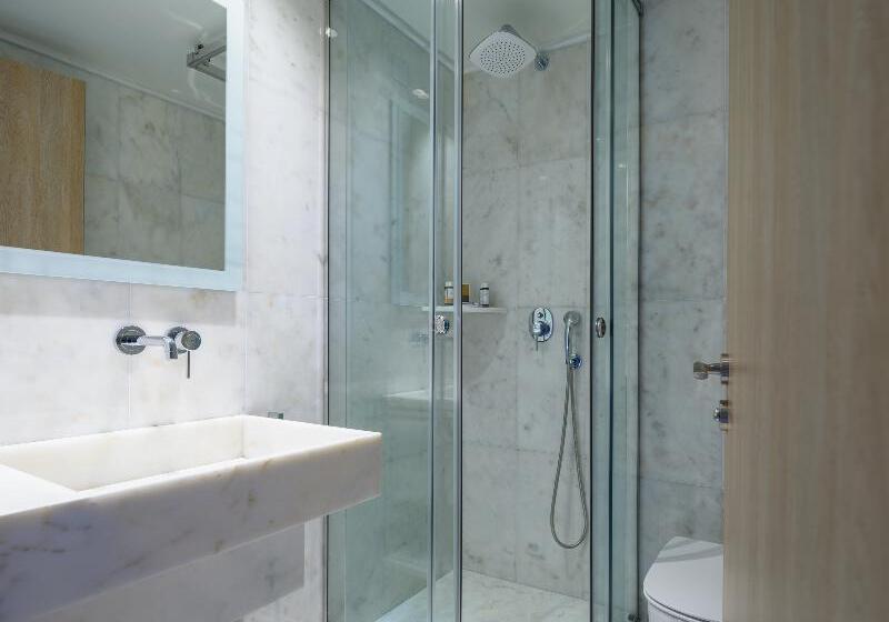 Lakosztály, Fos Downtown Suites