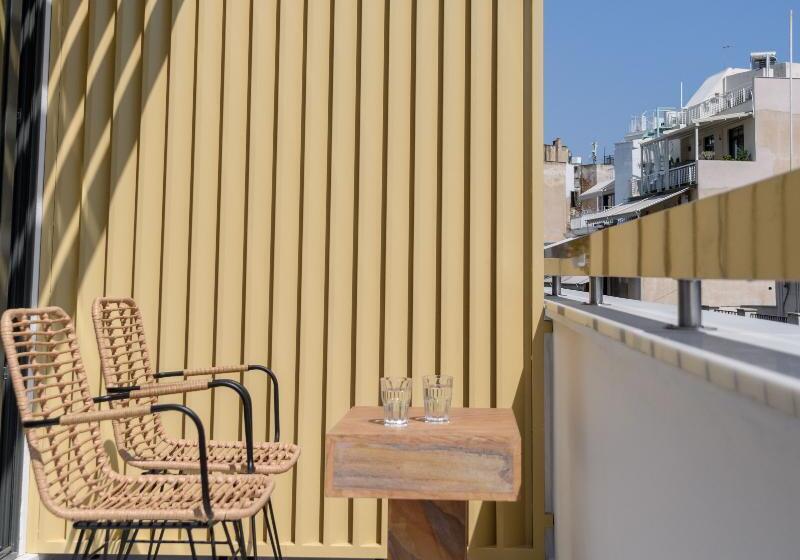 Lakosztály, Fos Downtown Suites