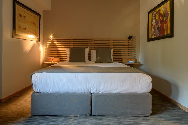 חדר דלוקס, Fos Downtown Suites