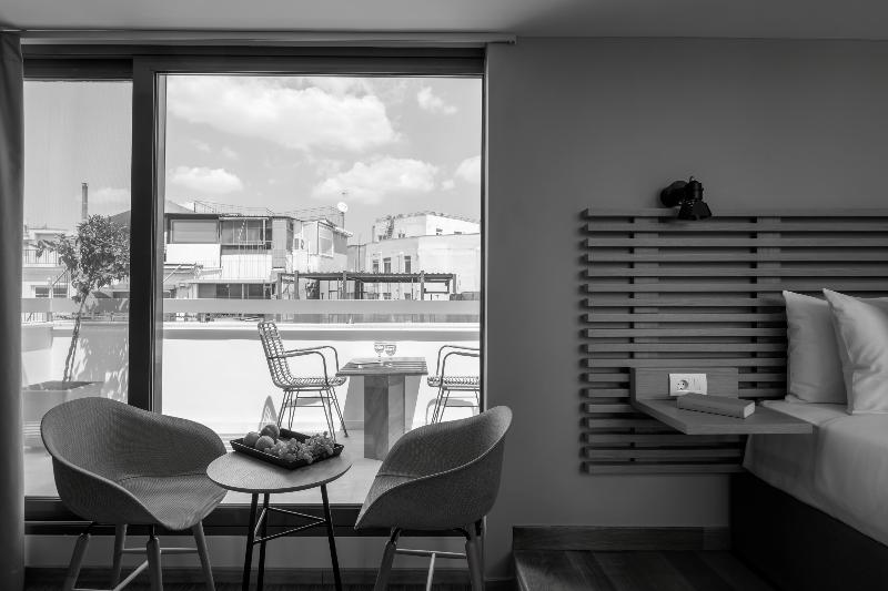 Lakosztály, Fos Downtown Suites