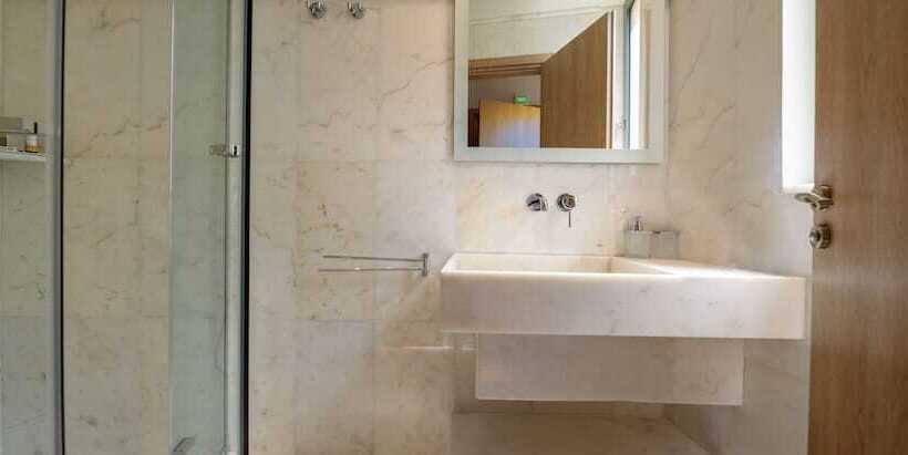 Deluxe Szoba, Fos Downtown Suites