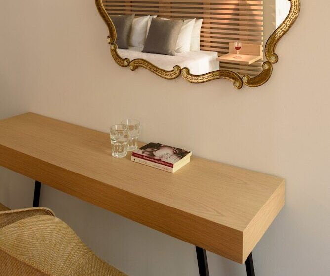 Deluxe Szoba, Fos Downtown Suites