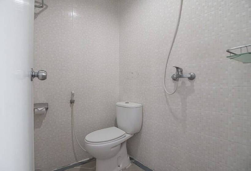Номер Deluxe, Reddoorz Plus Near Undip Pleburan