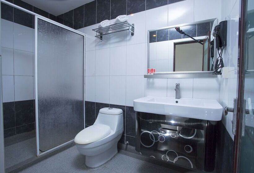 غرفة ديلوكس, King Park Hotel By Oyo Rooms