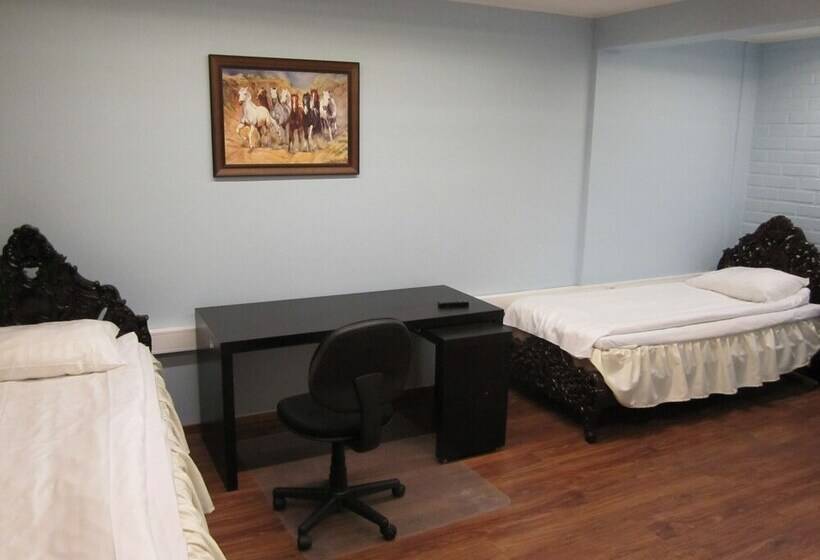 اتاق استاندارد با سرویس بهداشتی مشترک, Finn Rooms