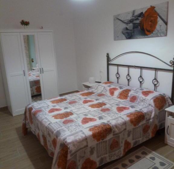 غرفة قياسية مطلّة علي الحديقة, B&b Marcello & Francesca