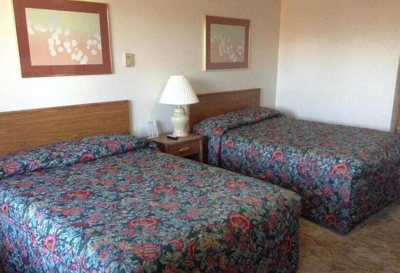 Номер Стандарт 2 Двуспальные Кровати, Downtown Motel