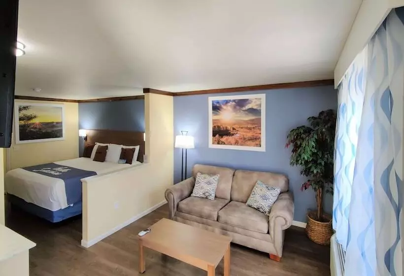 Deluxe-studio, Days Inn By Wyndham Suites Fredericksburg