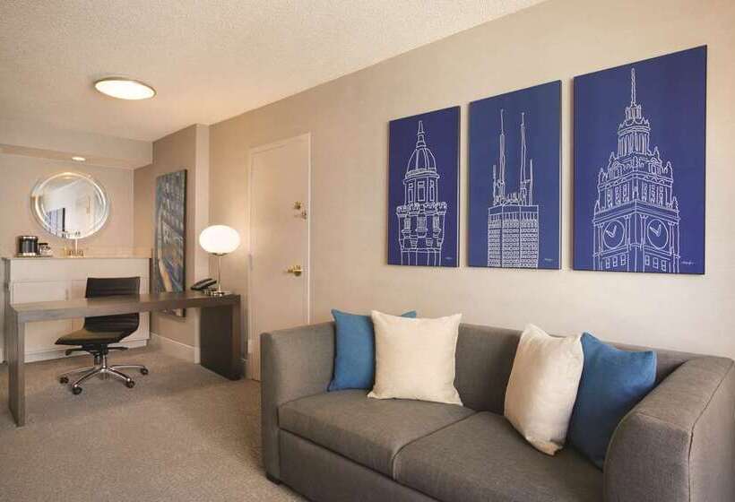 سوئیت با تخت بزرگ, Hilton Chicago/magnificent Mile Suites