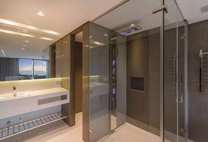 スイート, Hilton Chicago/magnificent Mile Suites