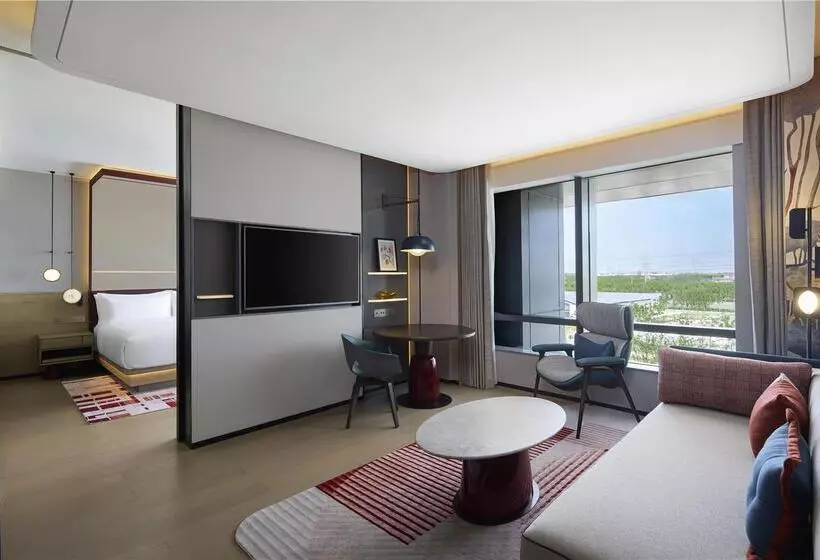 キングサイズベッドのスイートルーム, Hilton Chicago/magnificent Mile Suites