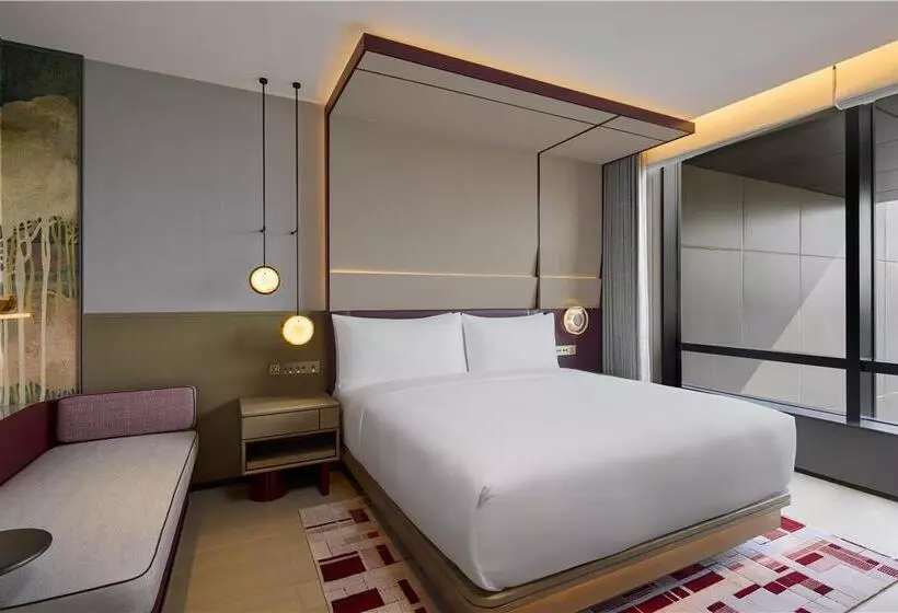 キングサイズベッドのスイートルーム, Hilton Chicago/magnificent Mile Suites