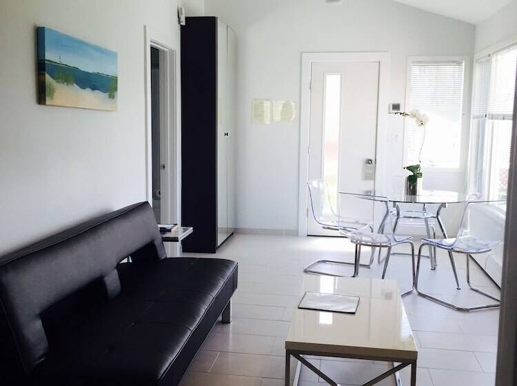 סוויטת 2 חדרי שינה, The Drake Inn