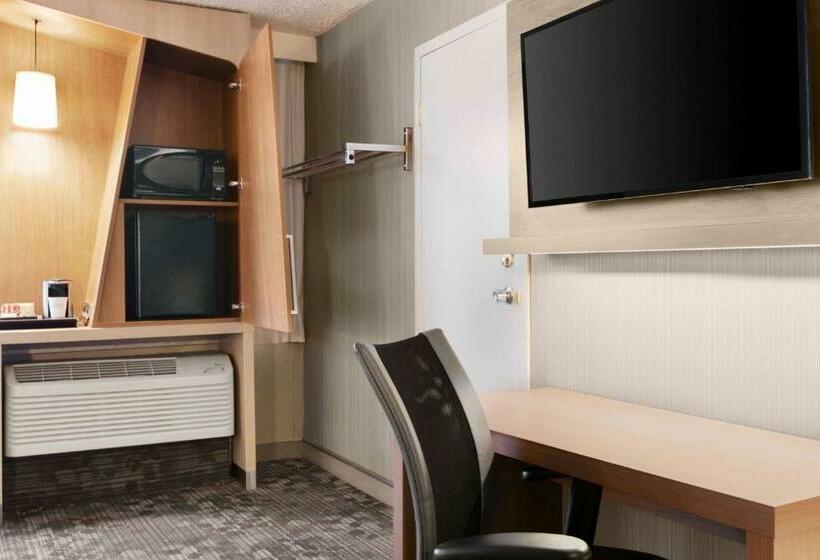 Номер Deluxe, Wyndham Garden At Niagara Falls