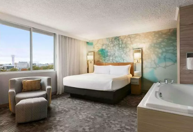 キングサイズベッドのスイートルーム, Wyndham Garden At Niagara Falls