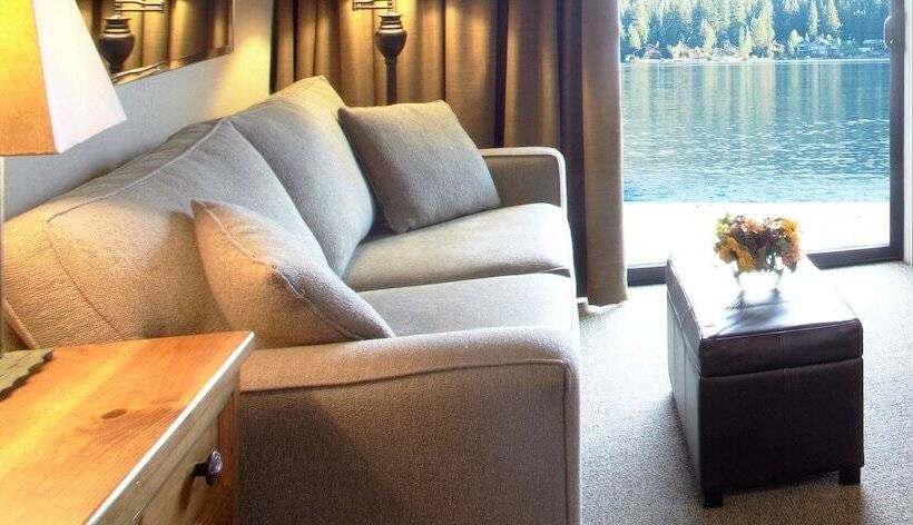 디럭스 스튜디오, Donner Lake Village