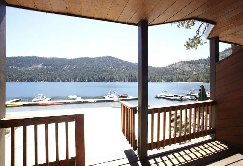 خانه ردیفی 2 خوابه, Donner Lake Village