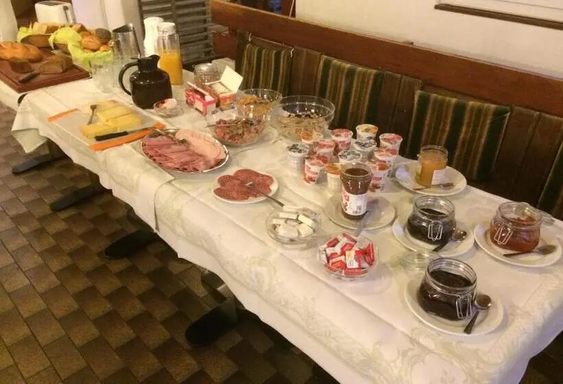 身障者適用スタンダードルーム, B&b Haus Granit Saas Grund