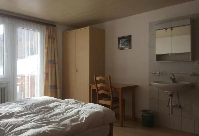 マウンテンビュースタンダードルーム, B&b Haus Granit Saas Grund