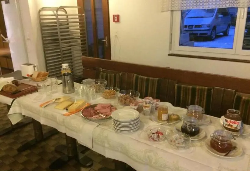 マウンテンビューファミリールーム, B&b Haus Granit Saas Grund