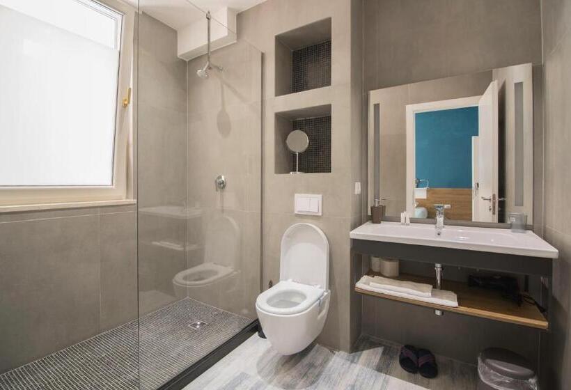 غرفة قياسية, Urban Rooms