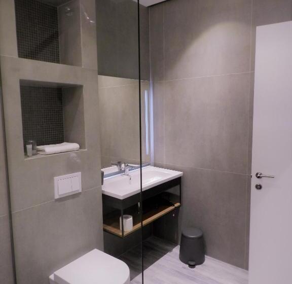 غرفة قياسية, Urban Rooms