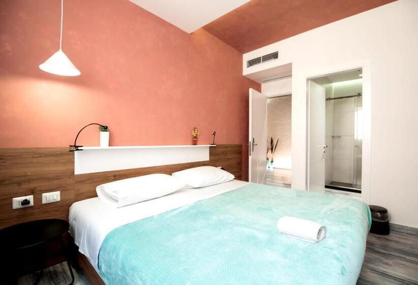 غرفة قياسية, Urban Rooms