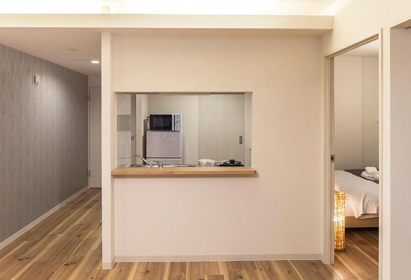 Camera Familiare Superiore, Pinn N4e2ⅱ