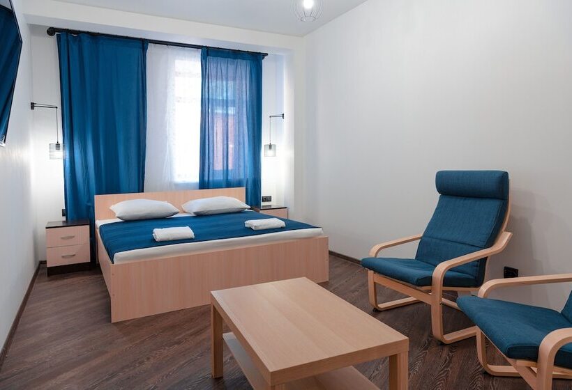 اتاق استاندارد, Box Inn Hostel