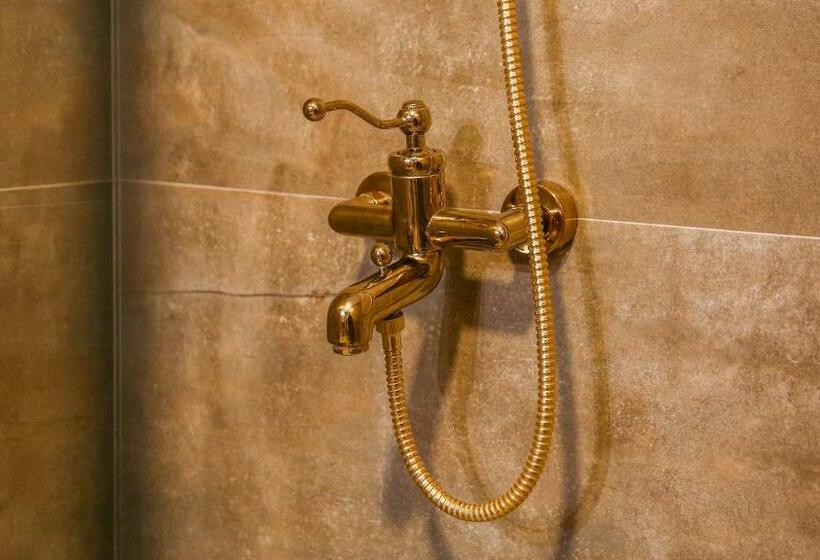 غرفة ديلوكس مزودة بشرفة, Epidamn Boutique & Spa