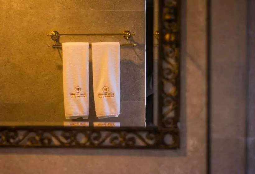 سوییت اجرایی, Epidamn Boutique & Spa