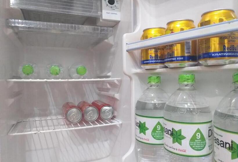 اتاق لوکس سه تخته, Hoang Hai Dang 1