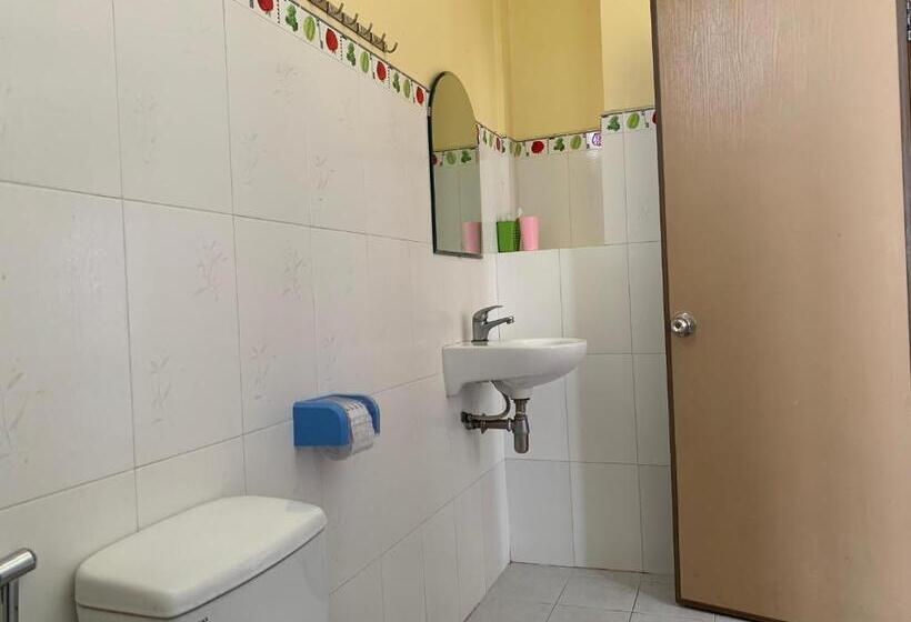 اتاق خانوادگی, Hoang Hai Dang 1