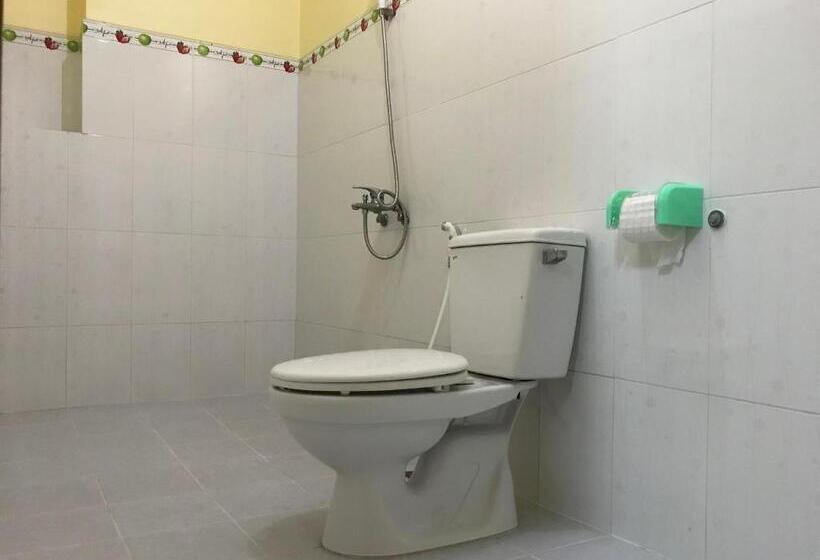 اتاق خانوادگی, Hoang Hai Dang 1