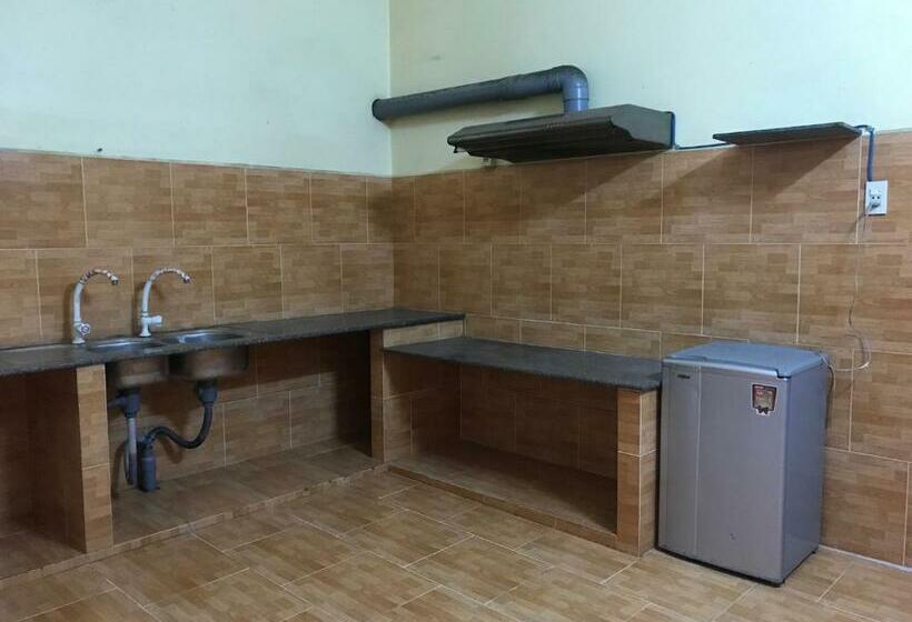 اتاق خانوادگی, Hoang Hai Dang 1