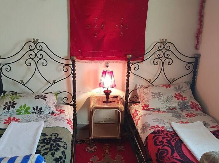 غرفة قياسية رباعية, Gite Kasbah La Palmeraie