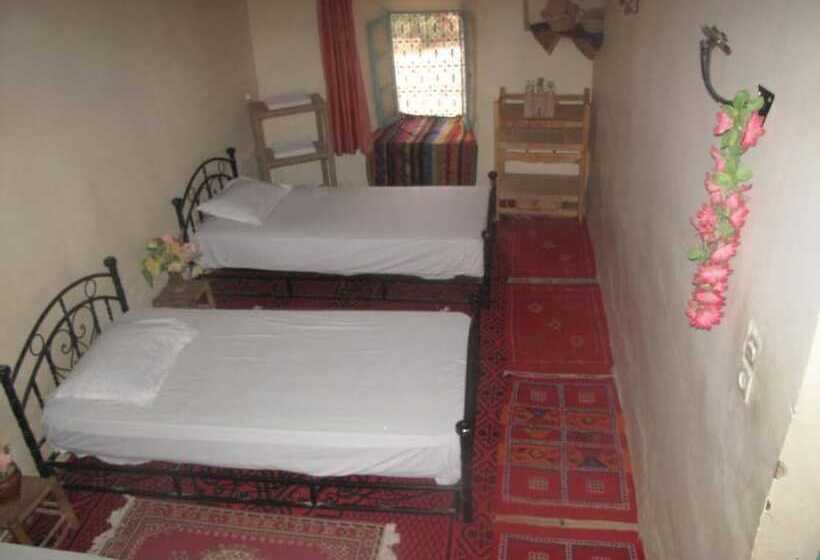 غرفة قياسية رباعية, Gite Kasbah La Palmeraie