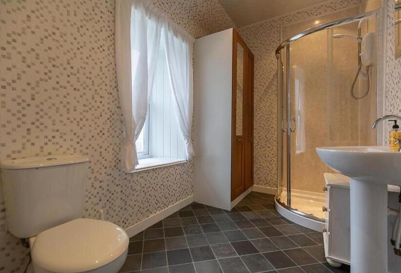 Camera Standard Bagno Esterno, The Trout Fly Guest House