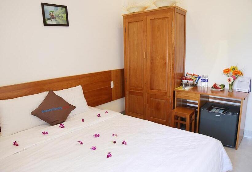 اتاق لوکس با بالکن, Danang Beach 2