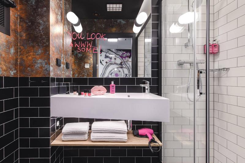 חדר סטנדרט, Moxy Poznań Airport