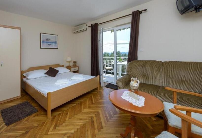 オーシャンビューバルコニー付スタンダードワンルーム, Apartments Botica