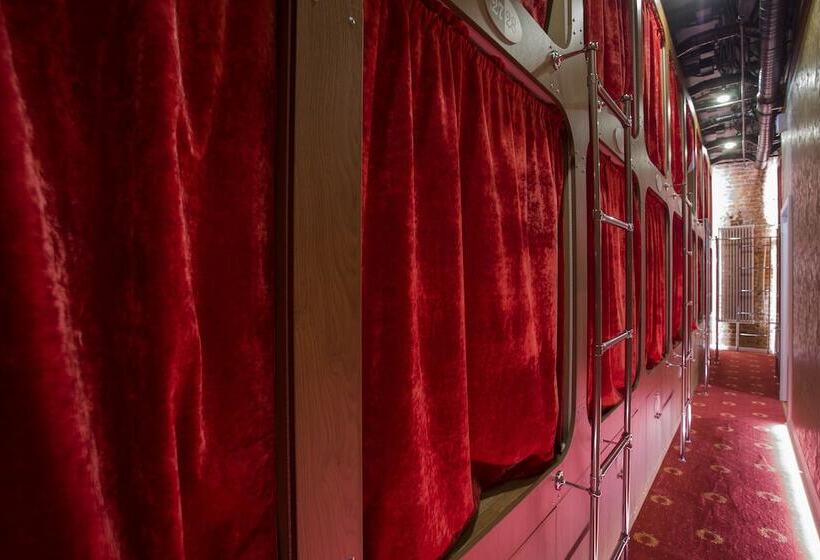 スタンダードシングルルーム, Nevsky Capsule