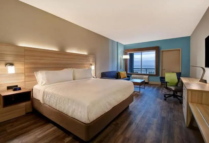身障者適用スイートルーム, Holiday Inn Express & Suites   Galveston Beach, An Ihg