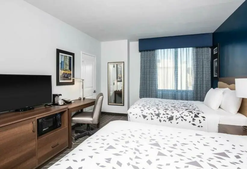 スタンダードルーム, La Quinta Inn And Suites By Wyndham Long Island City