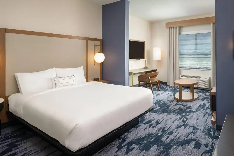 キングサイズベッドのスタンダードルーム, Fairfield Inn & Suites Vero Beach