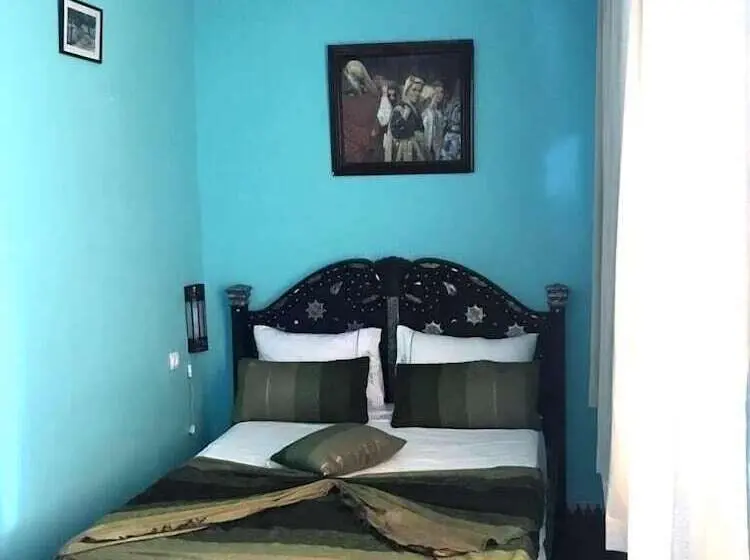اتاق استاندارد یک نفره, Riad Dar Lfonoun