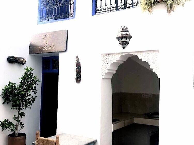 اتاق استاندارد یک نفره, Riad Dar Lfonoun