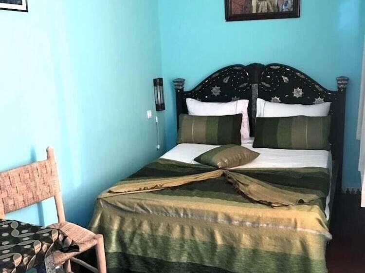 اتاق استاندارد یک نفره, Riad Dar Lfonoun