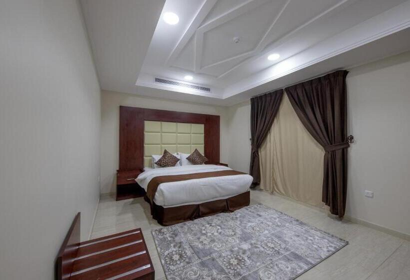 דירת שלושה חדרים, شقق حديقة الزهور 2 للشقق المخدومة